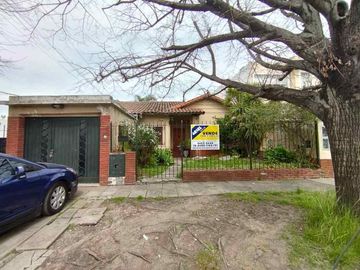 Casa para 2 Familias en venta en Castelar Sur