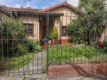 Casa para 2 Familias en venta en Castelar Sur