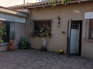 Casa para 2 Familias en venta en Castelar Sur