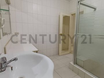 Venta Departamento en Condominio de Lomas de Urdesa
