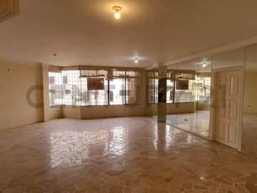 Venta Departamento en Condominio de Lomas de Urdesa