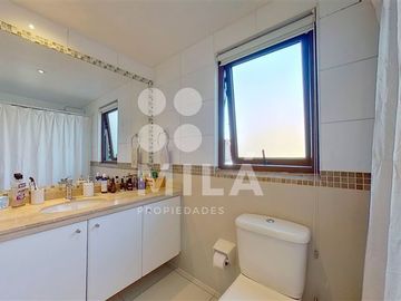Casa en Venta en Condominio Portezuelo, agradables espacios exteriores, impecable!