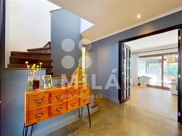 Casa en Venta en Condominio Portezuelo, agradables espacios exteriores, impecable!