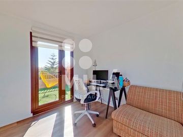 Casa en Venta en Condominio Portezuelo, agradables espacios exteriores, impecable!