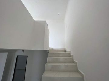 CASA EN VENTA HACIENDA LAS PUENTES EN SAN NICOLAS DE LOS GARZA, N.L.