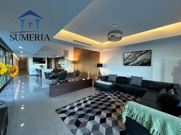 Exclusiva casa en Bosques de San Francisco con vista al campo de golf