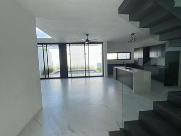 CASA EN VENTA EN B NAYAR
