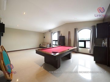 Casa con acabados de lujo alberca en Portal del Norte General Zuazua NL