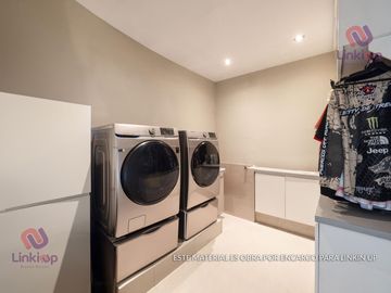 Casa con acabados de lujo alberca en Portal del Norte General Zuazua NL