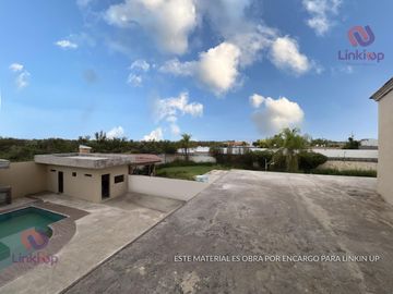 Casa con acabados de lujo alberca en Portal del Norte General Zuazua NL