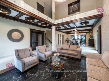 Casa con acabados de lujo alberca en Portal del Norte General Zuazua NL