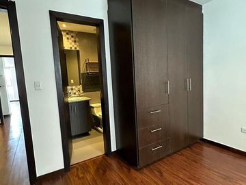 SE VENDE HERMOSO DEPARTAMENTO CON INCREIBLE VISTA