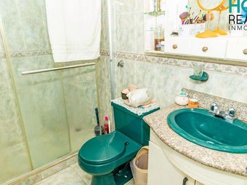VENTA DE CASA - 4 DORMITORIOS - SECTOR PUERTAS DEL SOL