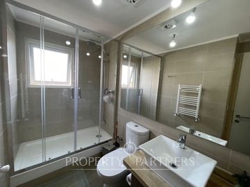 Casa mediterranea en condominio Barrio Francés