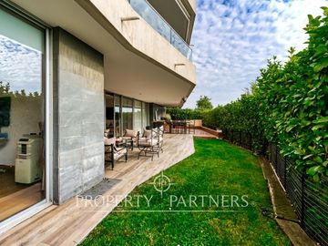 Amplio Duplex con jardín y excelente conectividad, San Carlos de Apoquindo.
