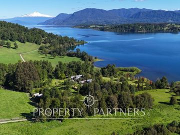 Espectacular terreno de 1 ha orilla de lago Panguipulli