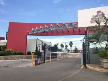 Venta Casa Fracc san jerónimo junto al nuevo HEB Corregidora