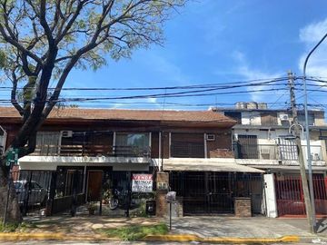Casa en  OLIVOS. PARANA AL 3000