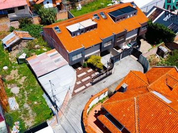 Hermosa casa de 4 dormitorios -  Sector Mall del Río