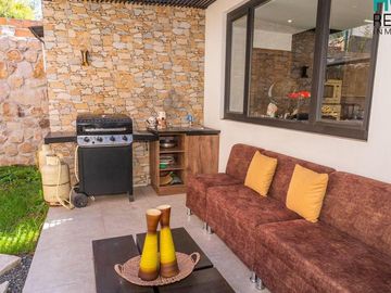DE VENTA HERMOSA CASA LUJOSA EN CHAULLABAMBA CUENCA