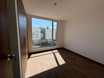 CASA 3 DORMITORIOS - TUMBACO - POR ESTRENAR - CREDITO VIP