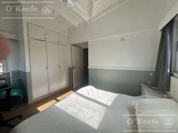 Casa en venta en uno de los Barrios Centrales en Abril C.C, Guillermo Hudson, Berazategui - Apto Credito