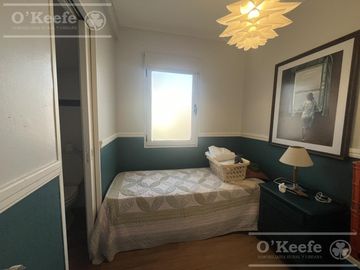 Casa en venta en uno de los Barrios Centrales en Abril C.C, Guillermo Hudson, Berazategui - Apto Credito