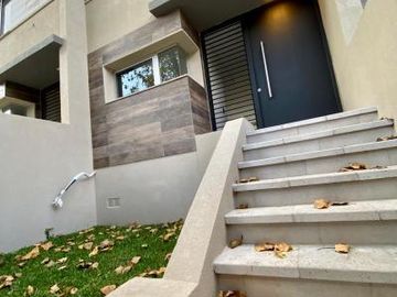 PH en venta - 2 Dormitorios 2 Baños - Cochera - 136Mts2 - Tigre
