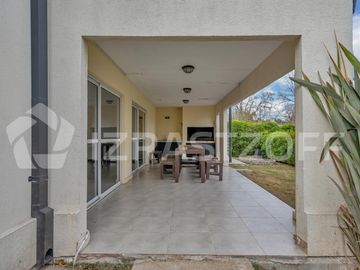 Casa en Las Orquídeas