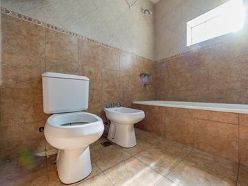 VENTA/PERMUTA- Departamento de 3 dormitorios - Arroyito, Rosario