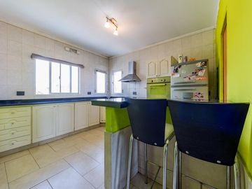 VENTA/PERMUTA- Departamento de 3 dormitorios - Arroyito, Rosario