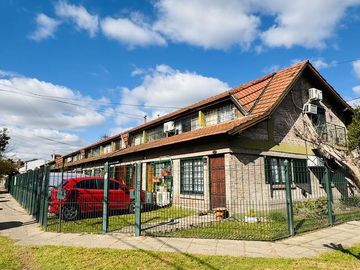 Duplex en  Venta en Castelar Norte