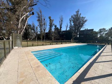 Casa en venta en  Aparts del Pinazo, Pilar