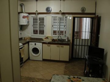 Venta Casa  8 ambientes en Coghlan | jardin | cochera