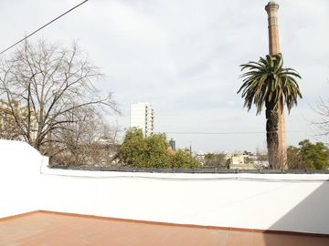 Venta Casa  8 ambientes en Coghlan | jardin | cochera