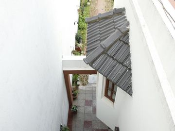 Venta Casa  8 ambientes en Coghlan | jardin | cochera