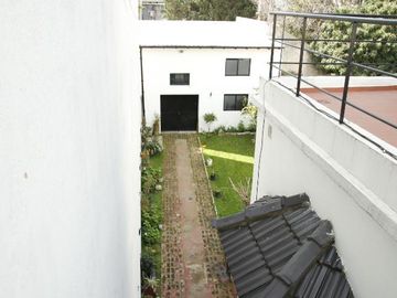 Venta Casa  8 ambientes en Coghlan | jardin | cochera