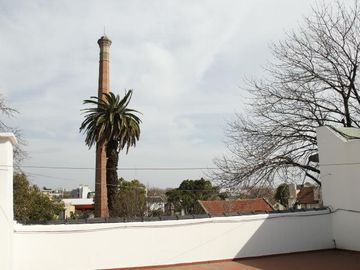 Venta Casa  8 ambientes en Coghlan | jardin | cochera