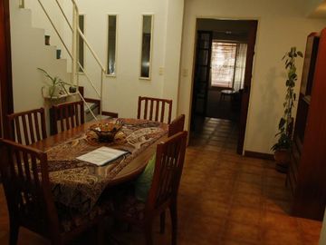 Venta Casa  8 ambientes en Coghlan | jardin | cochera