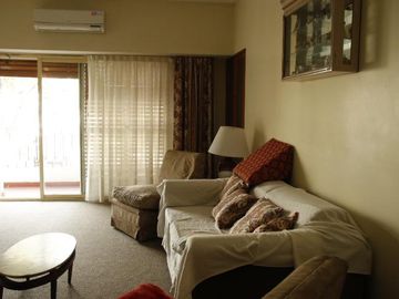 Venta Casa  8 ambientes en Coghlan | jardin | cochera