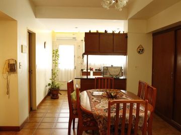 Venta Casa  8 ambientes en Coghlan | jardin | cochera
