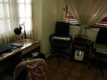 Venta Casa  8 ambientes en Coghlan | jardin | cochera