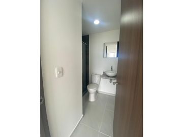 VENTA HERMOSO APARTAESTUDIO ARRENDADO EN LA MACARENA