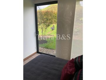¡Vive El Confort y el Estilo En Tu Nuevo Hogar! Casa De Ensueño Con Zona Bbq A Solo 40 Minutos De Medellín Por $1.800 Millones