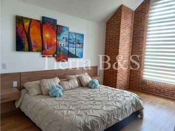 Exclusiva Vivienda Unifamiliar con Jardín, Jacuzzi y Balcón en Conjunto Cerrado