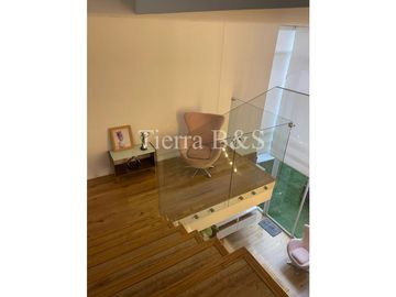 Exclusiva Vivienda Unifamiliar con Jardín, Jacuzzi y Balcón en Conjunto Cerrado