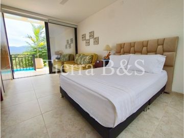 ¡Estrena Tu Paraíso Sostenible: Energía Solar, Piscina y Vista Espectacular por $1.500 Millones!