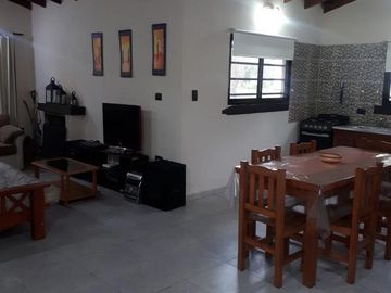 Venta de Excelente Casa 3 ambientes c/cochera - 400m2 Totales -  Costa Del Este