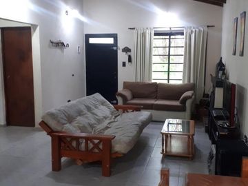 Venta de Excelente Casa 3 ambientes c/cochera - 400m2 Totales -  Costa Del Este