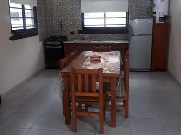 Venta de Excelente Casa 3 ambientes c/cochera - 400m2 Totales -  Costa Del Este